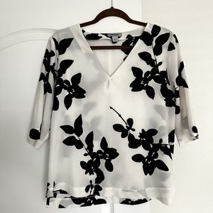 DKNY shirt size M